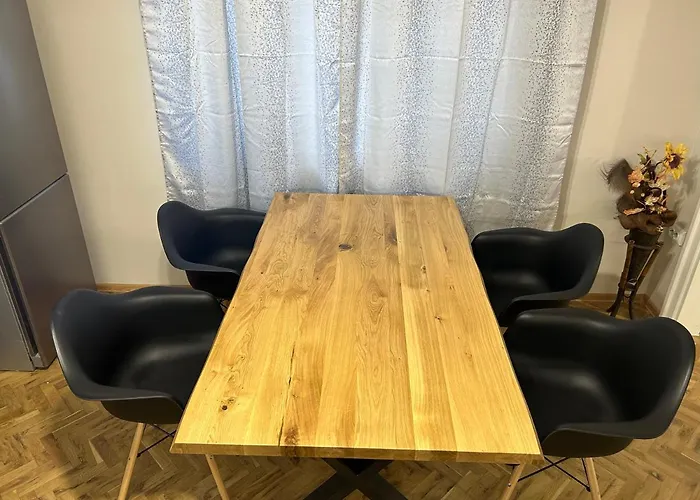 Niya Bourgas * ブルガス