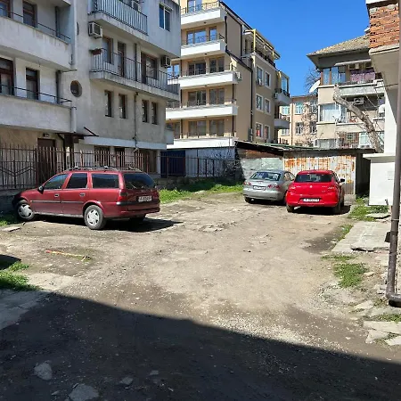 Niya Bourgas Апартаменты Бургас